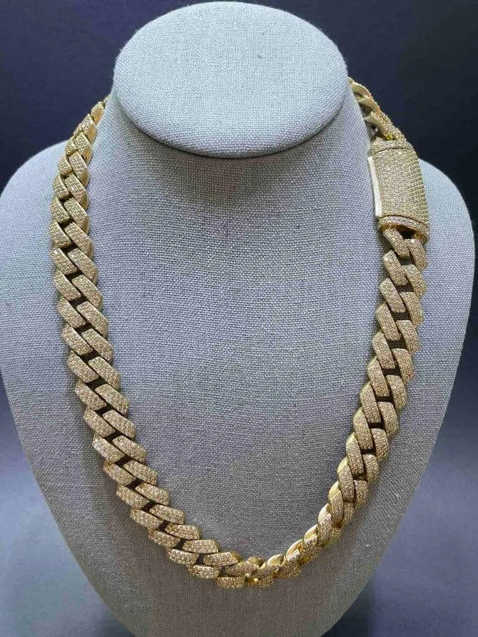 Luxira Jewels Luxury 10K Gold 20mm Cuban Chain Iced Moissanite Rhodium Plated Hip Hop Unisex Necklace IGI Certified Stylish